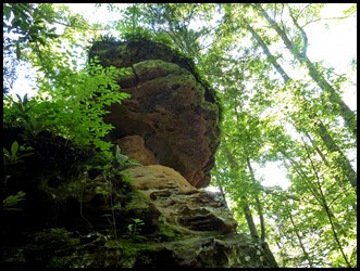 19b - Balance Rock- from below