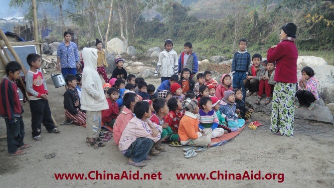 [Refugee%2520Children%2520Sunday%2520School%255B2%255D.jpg]