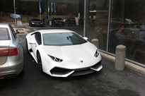 Lamborghini photo at LamboCARS.com