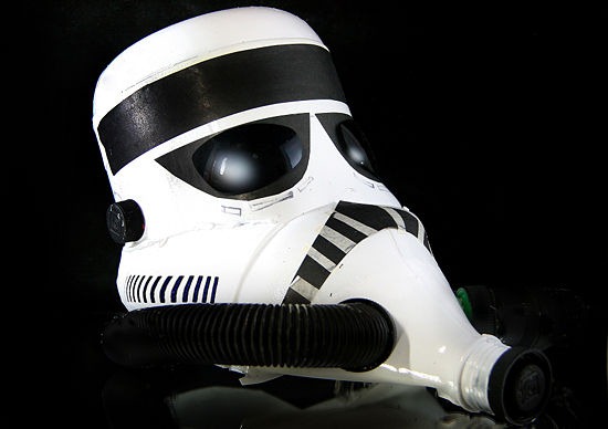 [550px-Make-a-Storm-Trooper-Helmet-from-a-Milk-Jug-Step-18%255B3%255D.jpg]