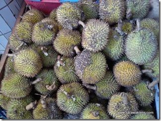 durians_sarawak_market_6