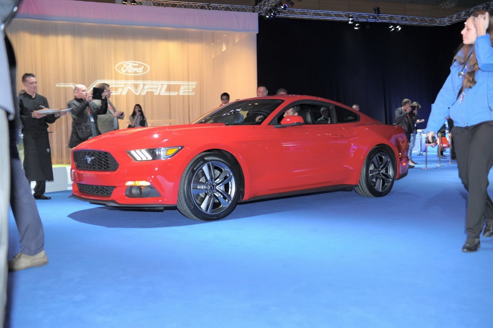 [2015-Ford-Mustang-2%255B5%255D.jpg]