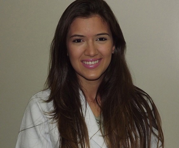 [CATHARINA%2520AMORIM%252C%2520MISS%2520%25202011%2520E%2520ENFERMEIRA%2520EM%2520AREIA%2520BRANCA%255B3%255D.jpg]