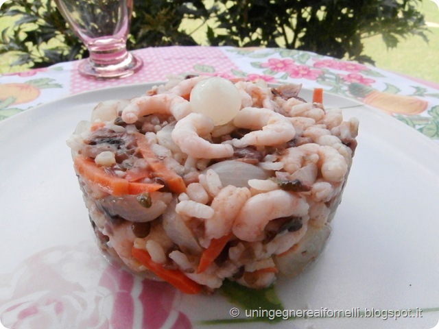 insalata riso legumi gamberetti carote cipolline lenticchie piselli fagioli azuki
