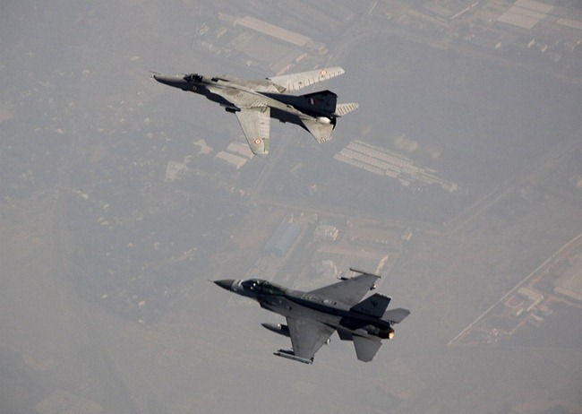 20111216-IAF-MiG-27-SAF-F-16-01