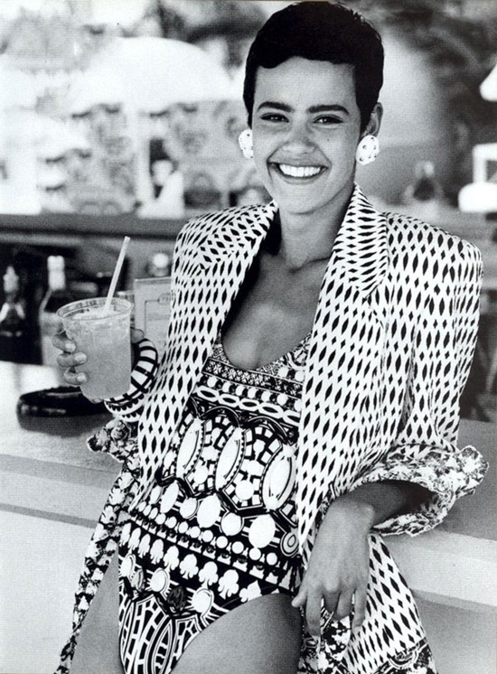 Vogue-US-March-1991-1