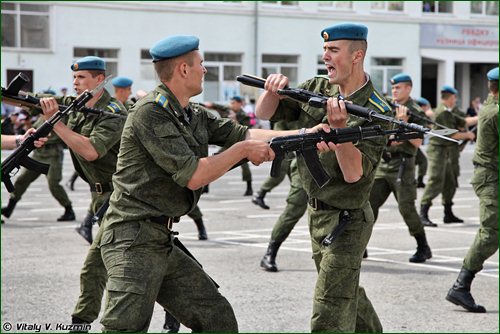 Фотографии 132-го выпуска РВВДКУ