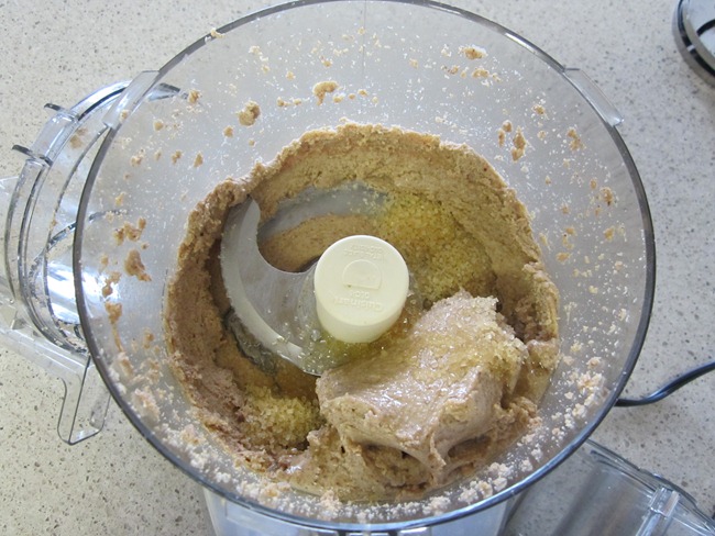 [almond%2520butter%2520239%255B3%255D.jpg]
