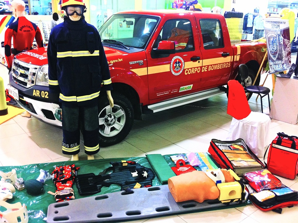[Exposi%25C3%25A7%25C3%25A3o%2520Corpo%2520de%2520bombeiros%255B5%255D.jpg]
