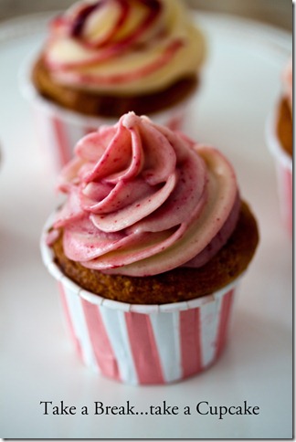Raspberry cupcakes 1