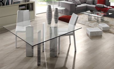 Mesa Kenia con estructura cromada con la parte superior de vidrio transparente de 15mm de grosor