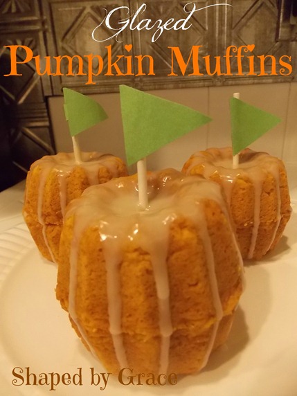 GlazedPumpkinMuffins