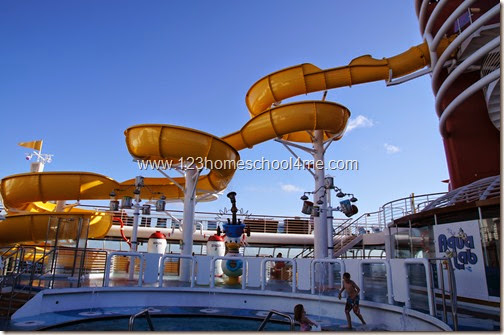 Huey, Duey, Louis Pool and Twist and Shout Slide on Disney Magic Huey, Duey, Louis Pool and Twist and Shout Slide on Disney Magic