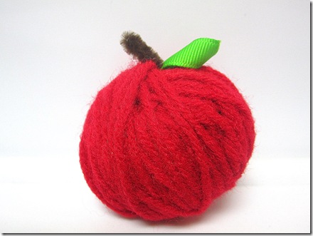Yarn Apple Craft (Krafty Kat)