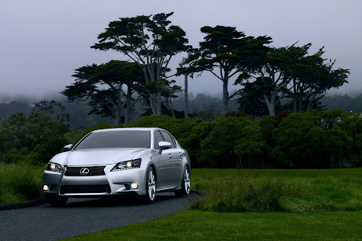 2013_Lexus_GS_350_18.jpg