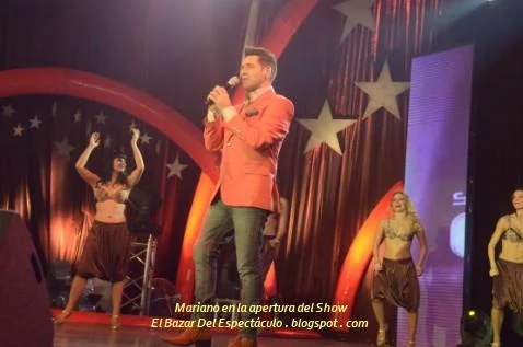 Mariano en la apertura del Show.jpg