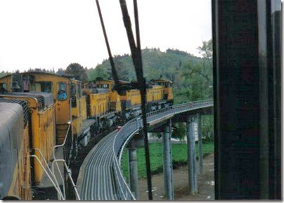 Weyerhaeuser Woods Railroad (WTCX) Cowlitz River Bridge at Kelso, Washington on May 17, 2005