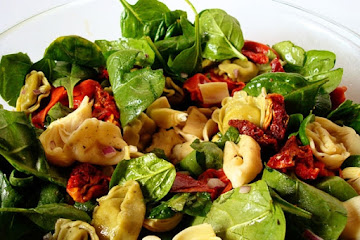 Tortellini Spinach Salad with Balsamic-Tomato Vinaigrette