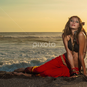 Bohemian Sexy girl by Amin Basyir Supatra - People Portraits of Women