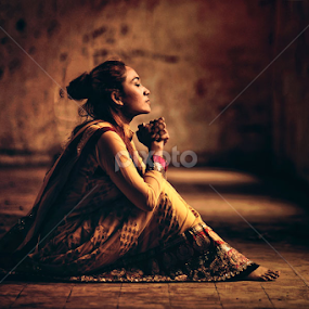 by Harry Patriantono - People Portraits of Women