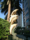 海豚雕像