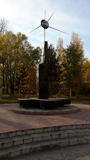 Памятник ливидаторам  Чернобыльской катастрофы