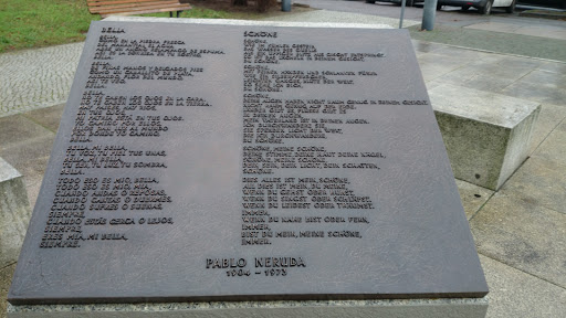 Pablo Neruda Gedenktafel