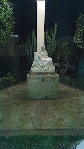 The Sculpture of Jesus and Mary