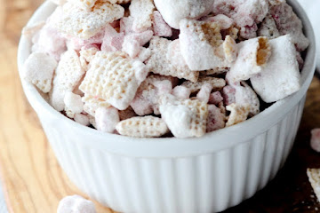 Peppermint Puppy Chow