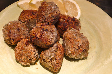 Lentil Meatballs with No Meat and a Surprise Center