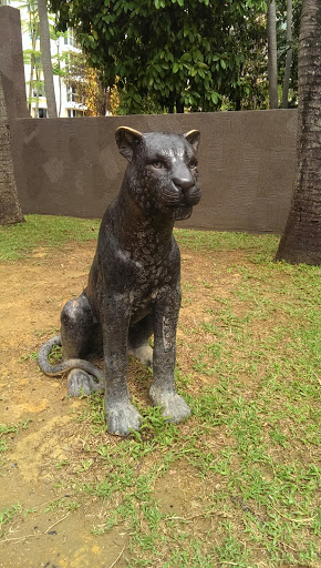 Cheetah Statue at Savannah