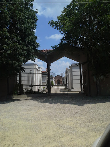 Villa San Martino, Cimitero