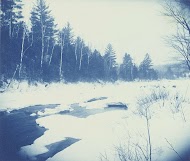 Landschap in de sneeuw: Ellis River bij Iron Mountain House, NH, Verenigde Staten