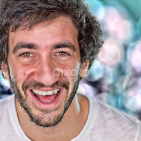 Maarteeeeen! by Barry Shurchin - People Professional People