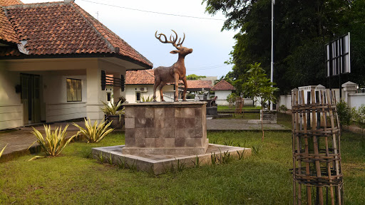 The Great Deer Statue