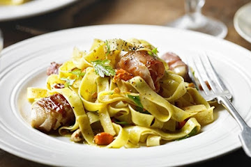 Easy scallop pasta