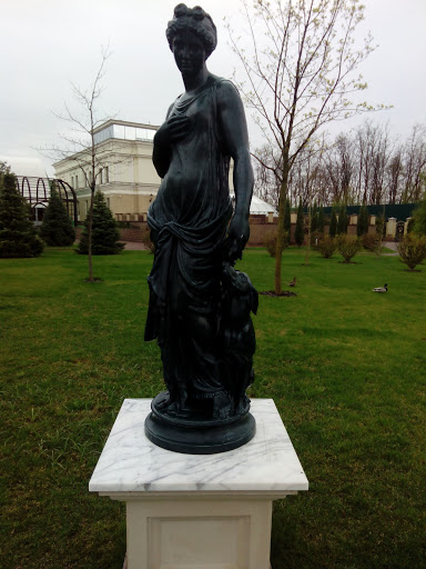 Statue at Yanukovich Mansion