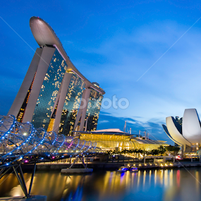 The Singapore Blues by Zac Robinson - City,  Street & Park Skylines