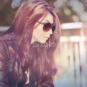 Mira by Teddy IP - People Fashion