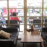 Uzna Omom 杏桃鬆餅屋