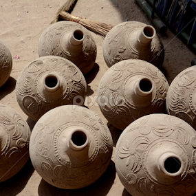 Potter      The craftsman by Rakesh Sharma - Artistic Objects Cups, Plates & Utensils