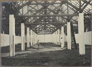 Interieur van een bedrijfspand in aanbouw