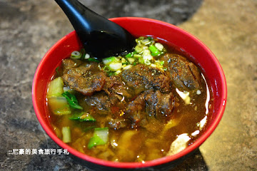 建忠牛肉麵