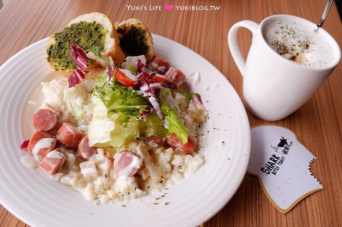台北美食【鯊魚咬土司／野柳店】逛特產街順道吃午餐囉～～