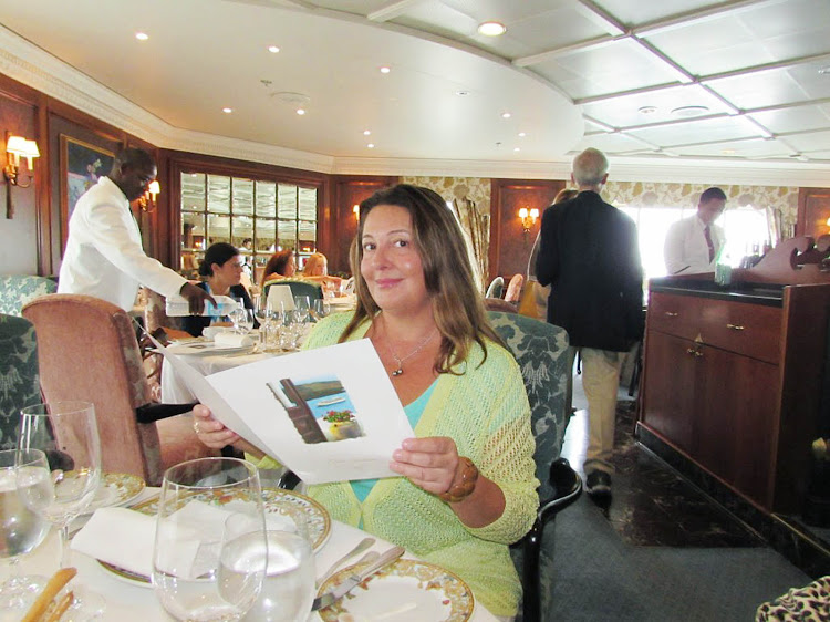 The Grand Dining Room aboard Oceania Regatta.