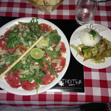 Carpaccio de boeuf au parmesan et roquette