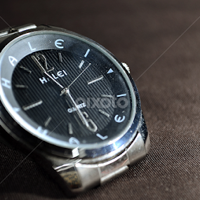 Jam Tangan by Gigih Ardiantoro - Artistic Objects Clothing & Accessories