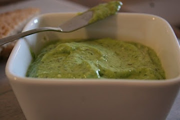 Spinach Parmesan Multi-Purpose Spread
