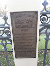 Kings College Richards Memorial Fence 