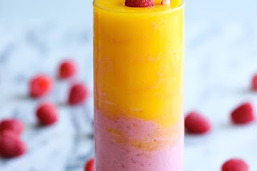 Raspberry Sunrise Smoothie